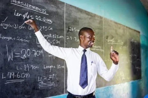 Nigeria basic education teacher and classroom shortage