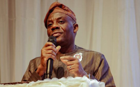 Dr Tunji Alausa 957x598