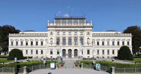Graz Universität, Hauptgebäude (b)