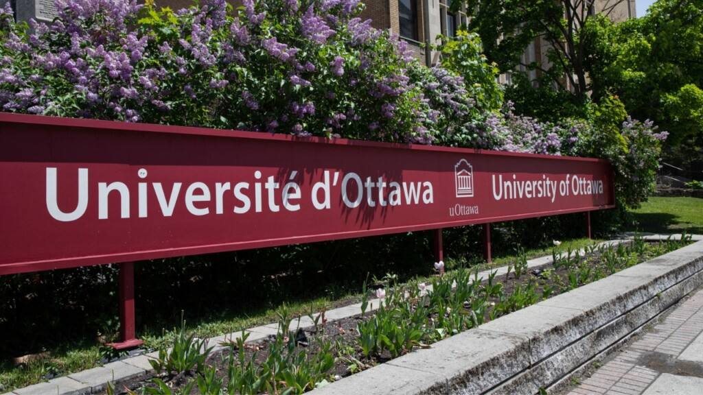 uOttawa sign